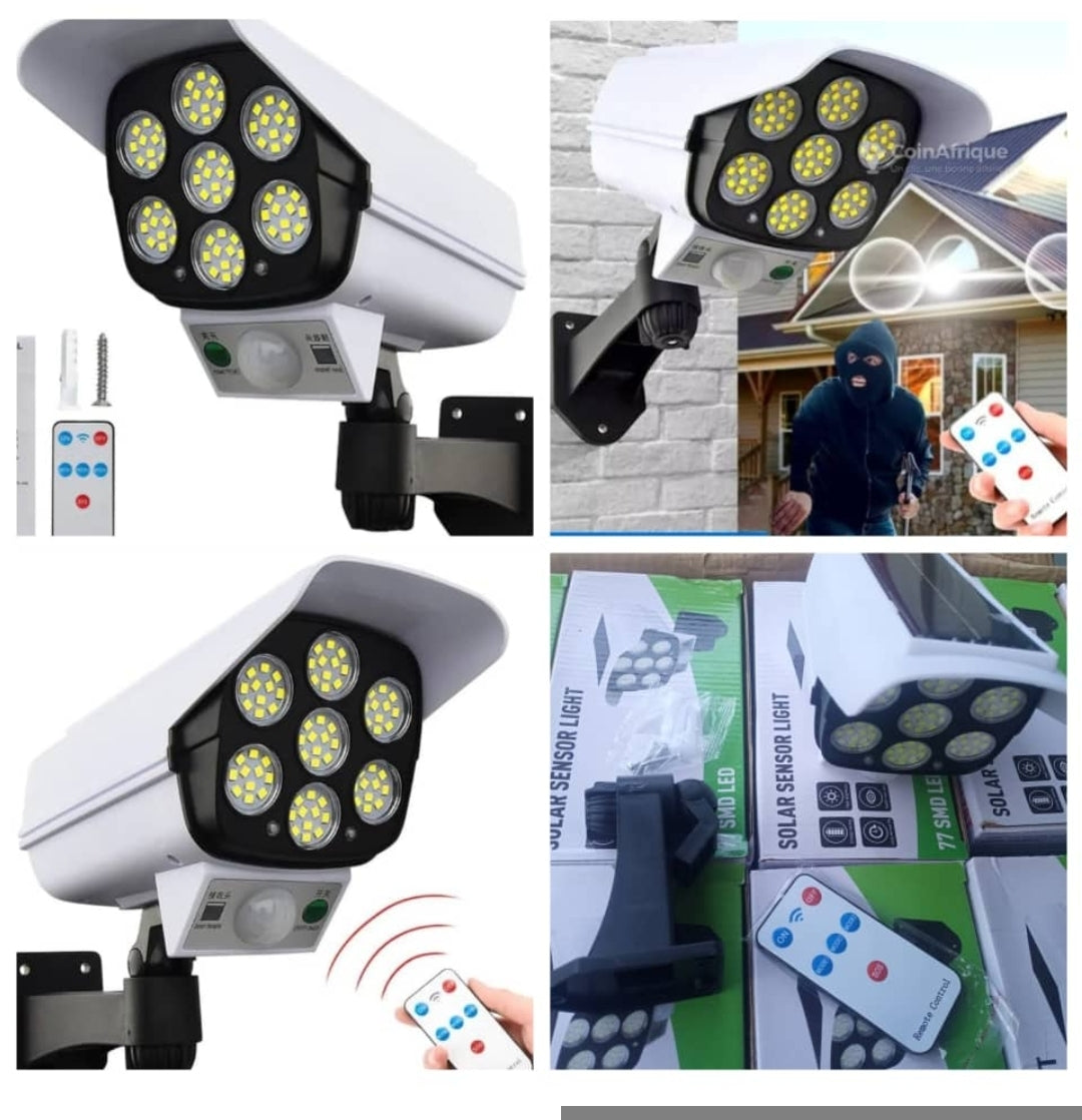 Lampe Solaire avec Détecteur de Mouvement (Télécommande Incluse ) 11900FCFA